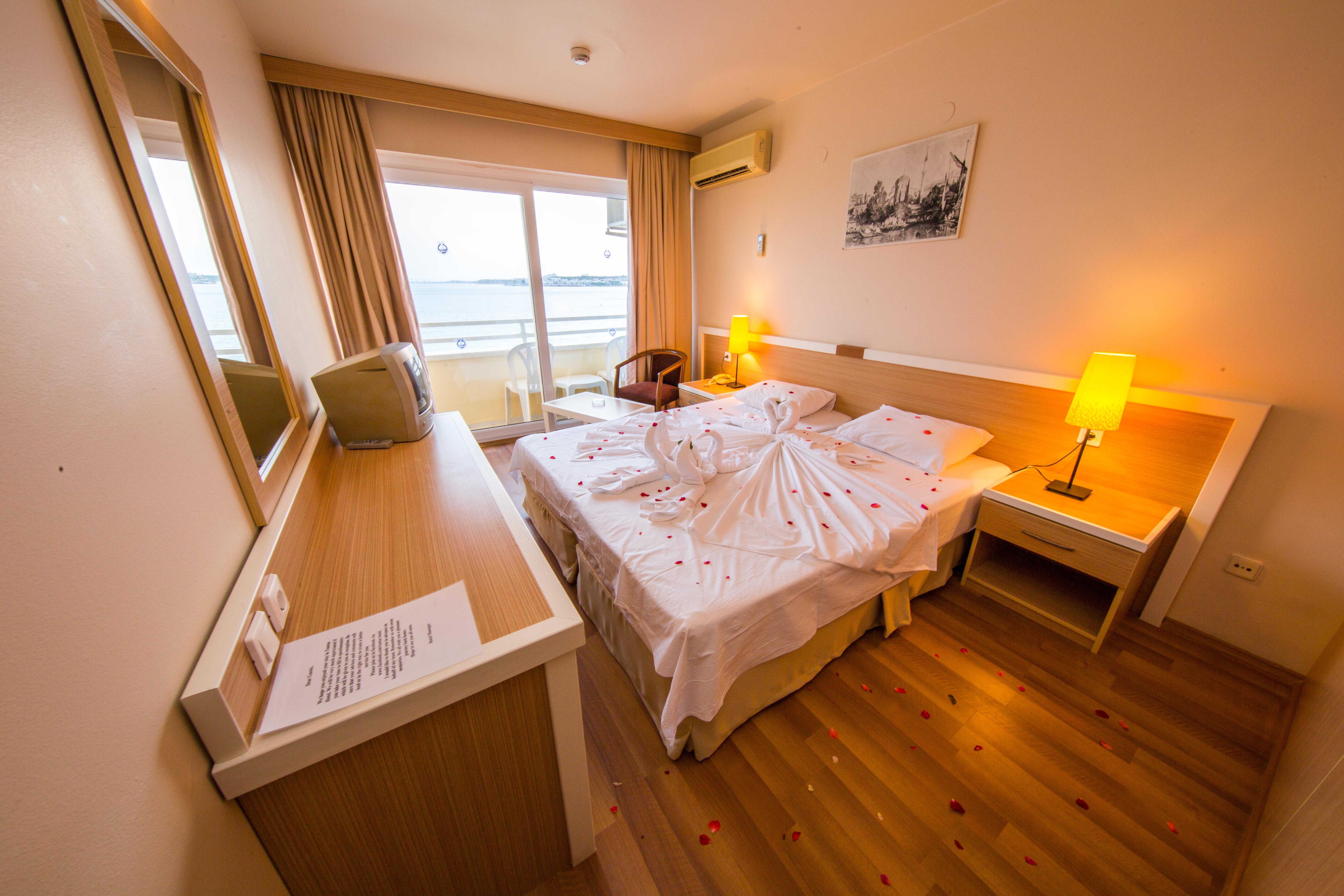 Tuntas Beach Hotel Altinkum Дидим Экстерьер фото