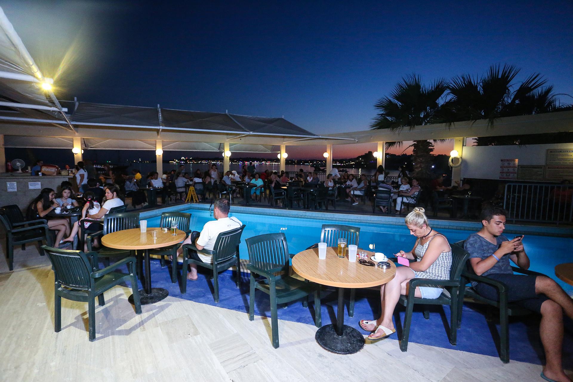 Tuntas Beach Hotel Altinkum Дидим Экстерьер фото