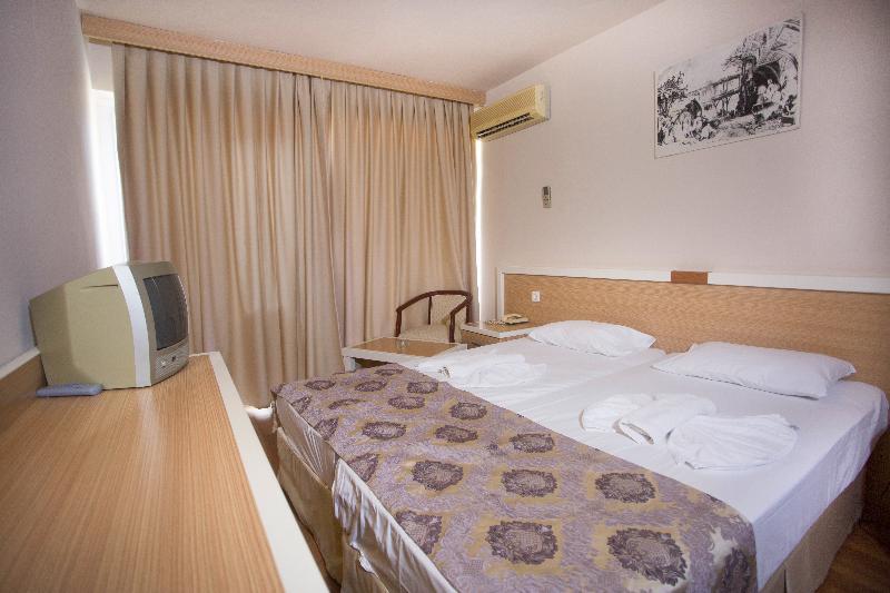 Tuntas Beach Hotel Altinkum Дидим Экстерьер фото